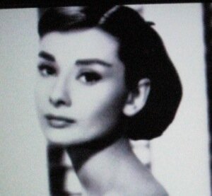 elegant hairstyle audrey hepburn